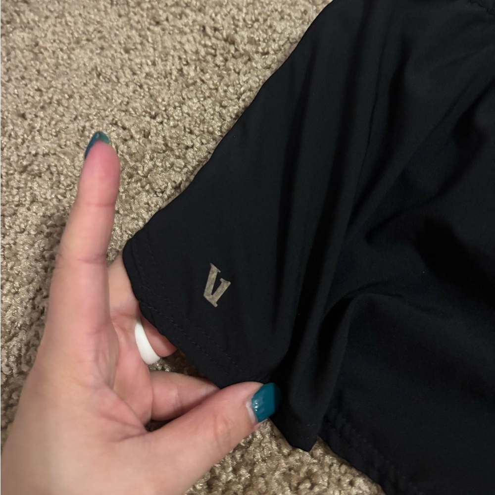 Vuori Women's Clementine Shorts 2.0 Size XS - Picture 5 of 5